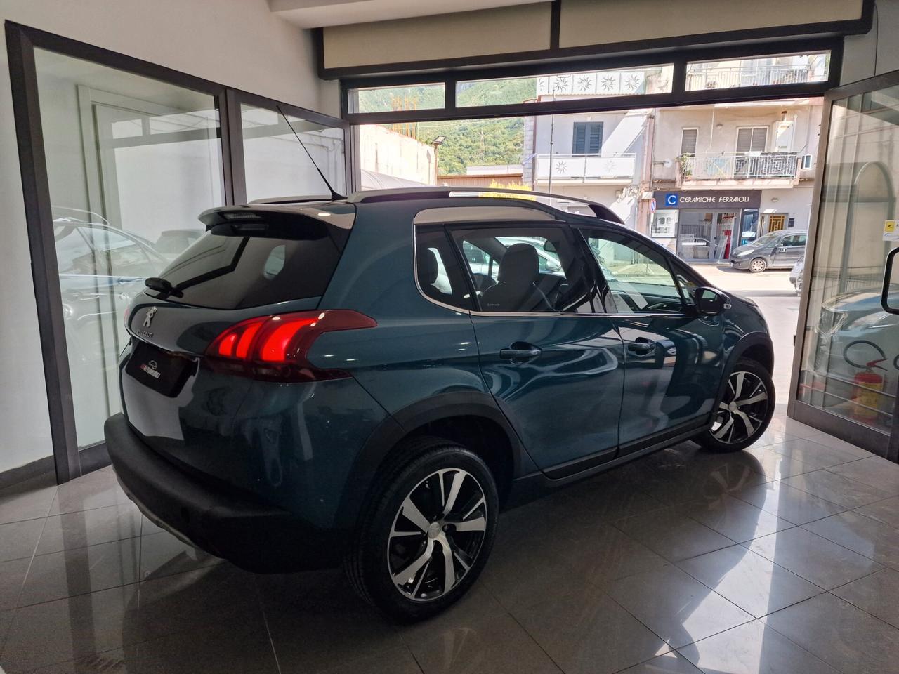 Peugeot 2008 BlueHDi 100 Allure