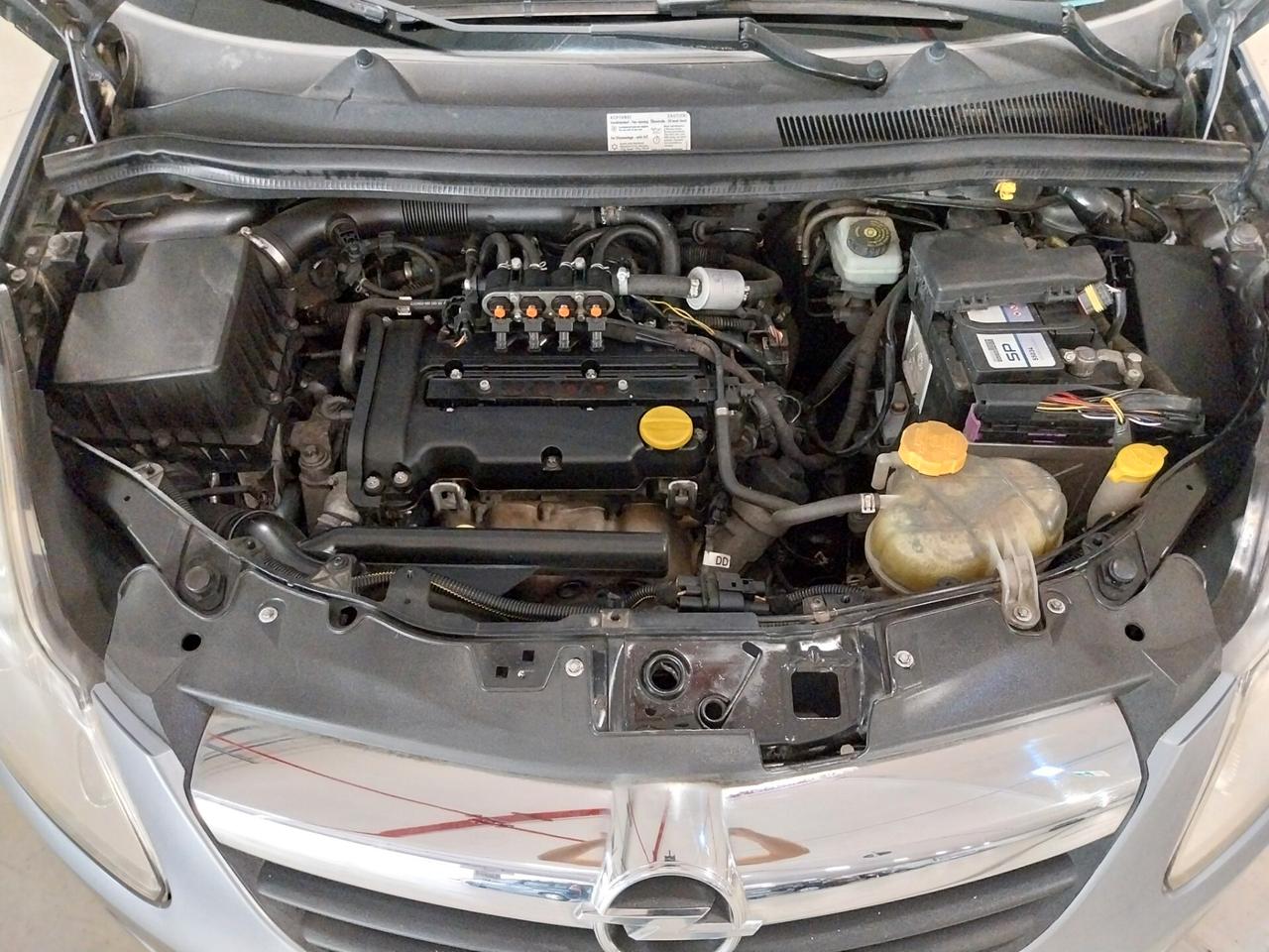 Opel Corsa 1.2 GPL 5 porte Club - ok neopatentati