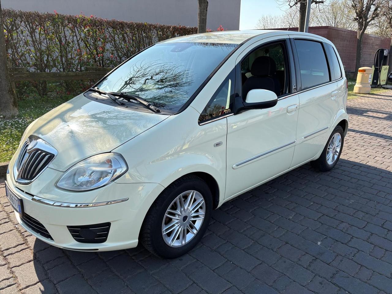 Lancia MUSA 1.4 benz/ GPL 2010 NEOPATENTATI