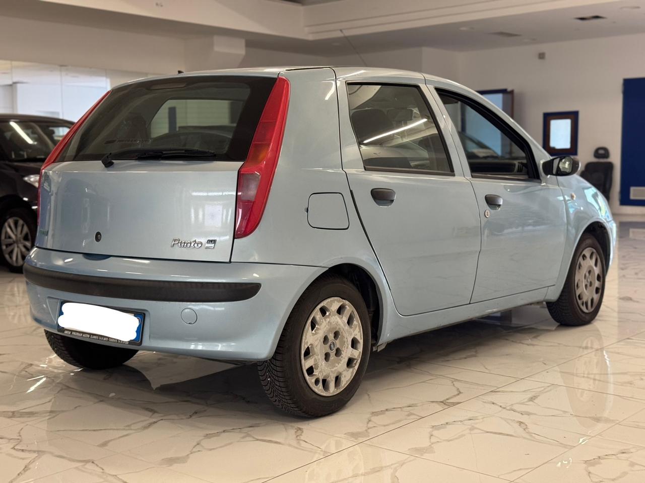 Fiat Punto 1.2i cat 5p Neopatentati