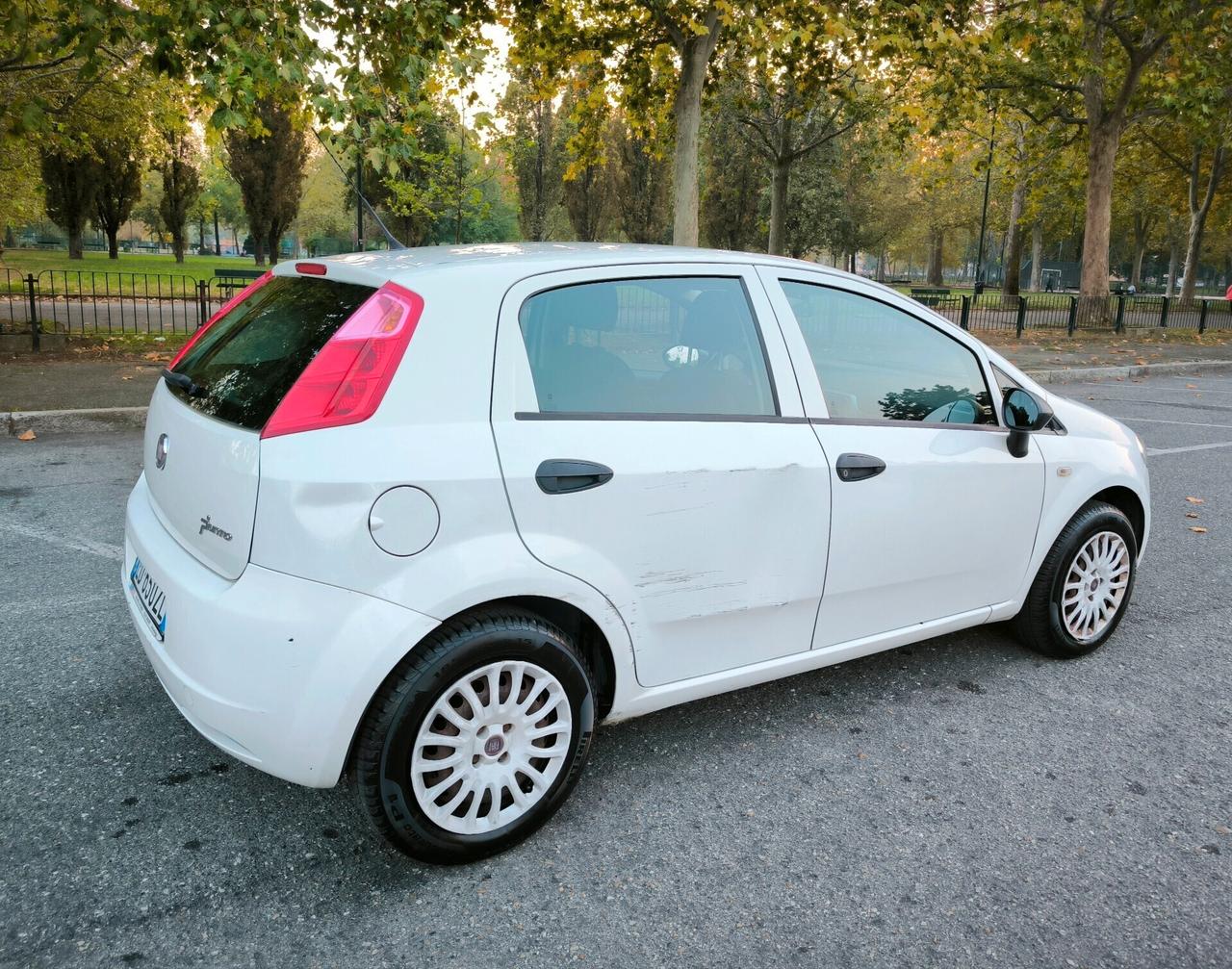 Fiat Grande Punto 1.3 MJT 75 CV 5 porte LEGGERE BENE