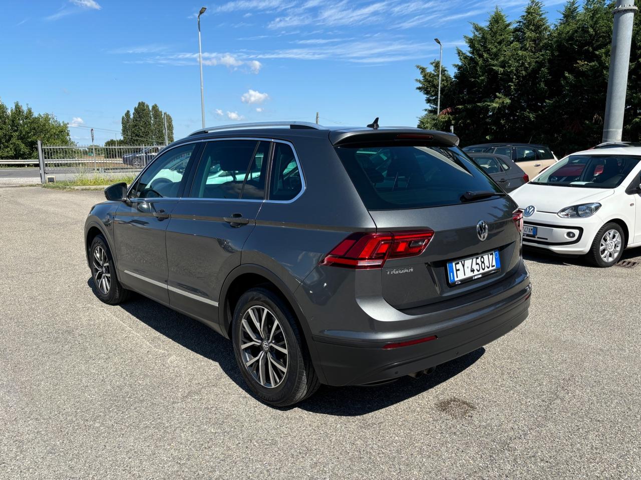 Volkswagen Tiguan 2.0 TDI DSG Business BlueMotion Technology - 2019