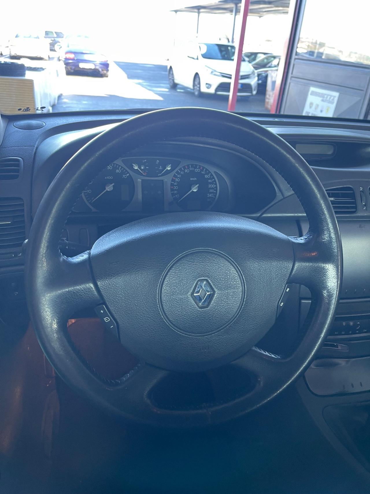 Renault Laguna 2.2 dCi Automatica PERMUTE RATE