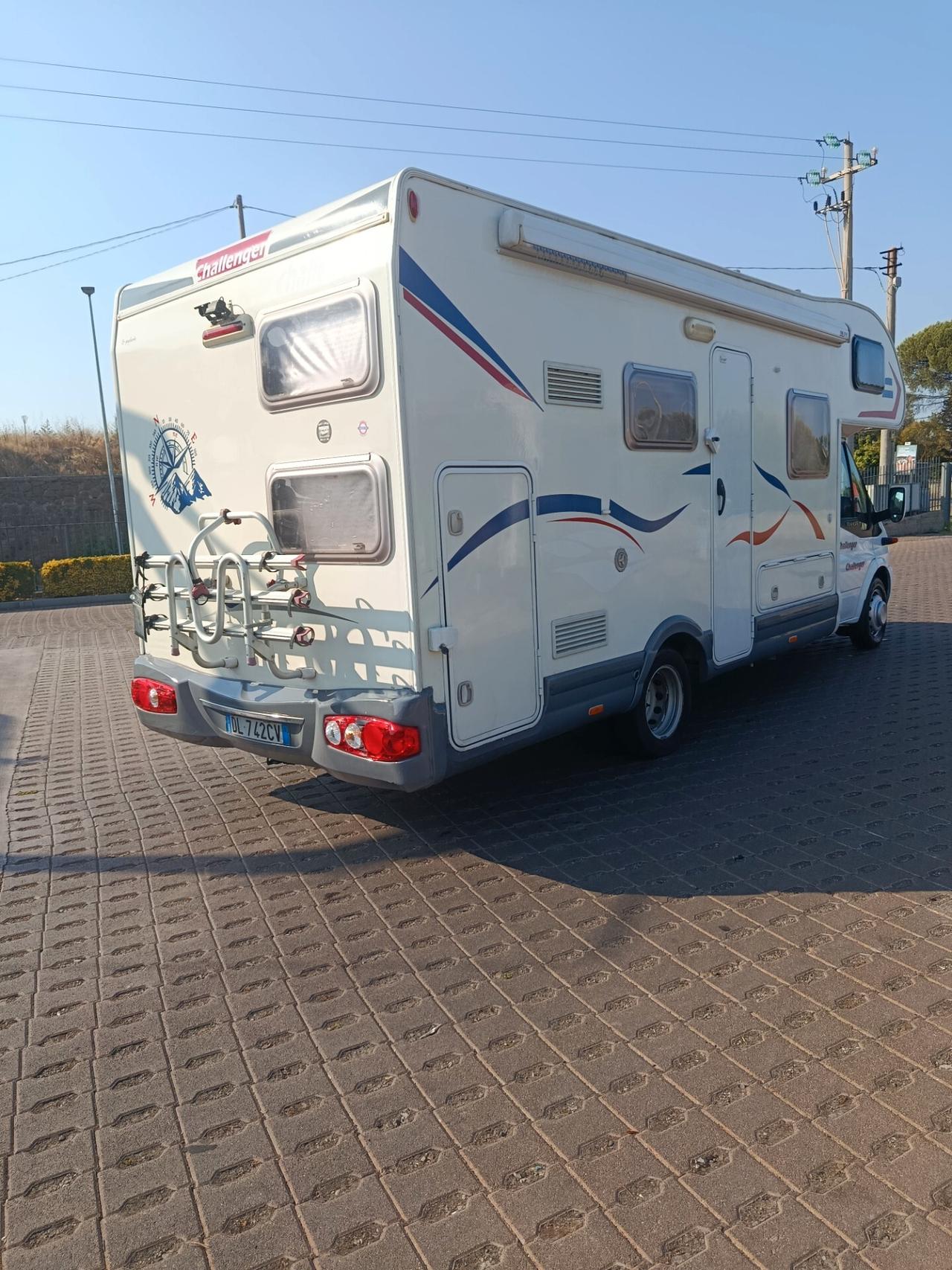 Challenger Genius49 7 posti letto