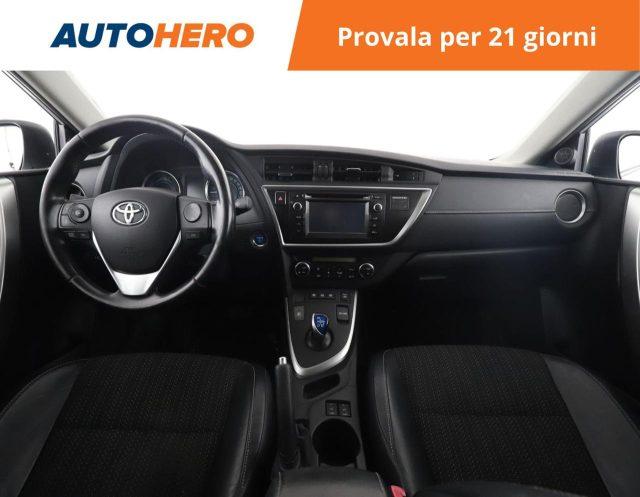 TOYOTA Auris Touring Sports 1.8 Hybrid Lounge
