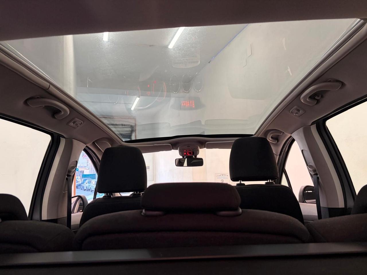 Peugeot 308 1.6 HDi 110CV TETTO PANORAMICO