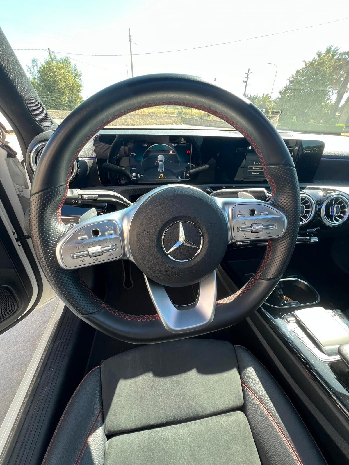 Mercedes-benz A 200 Premium night edition