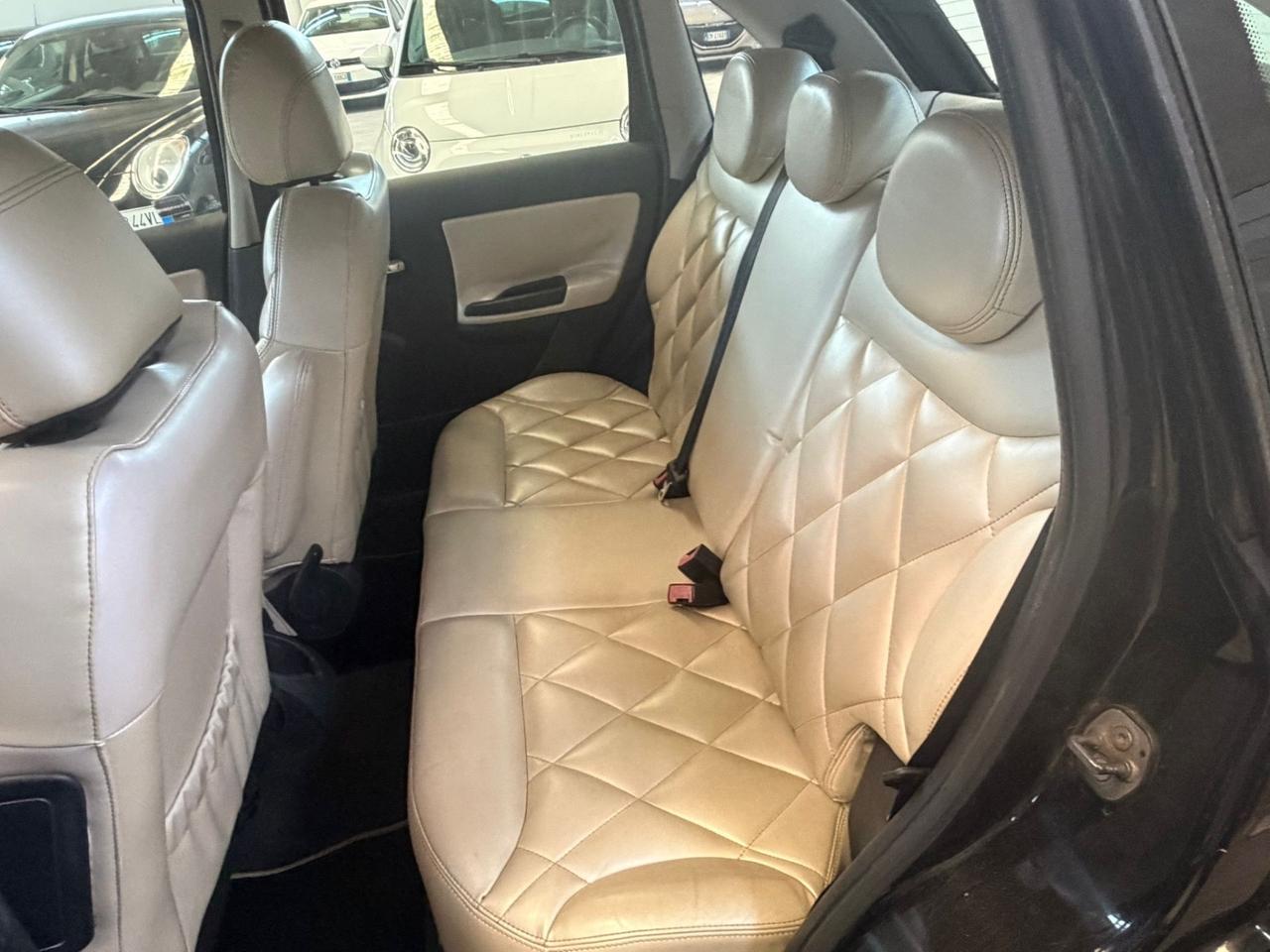 Citroen C3 1.1 Gold by Pinko