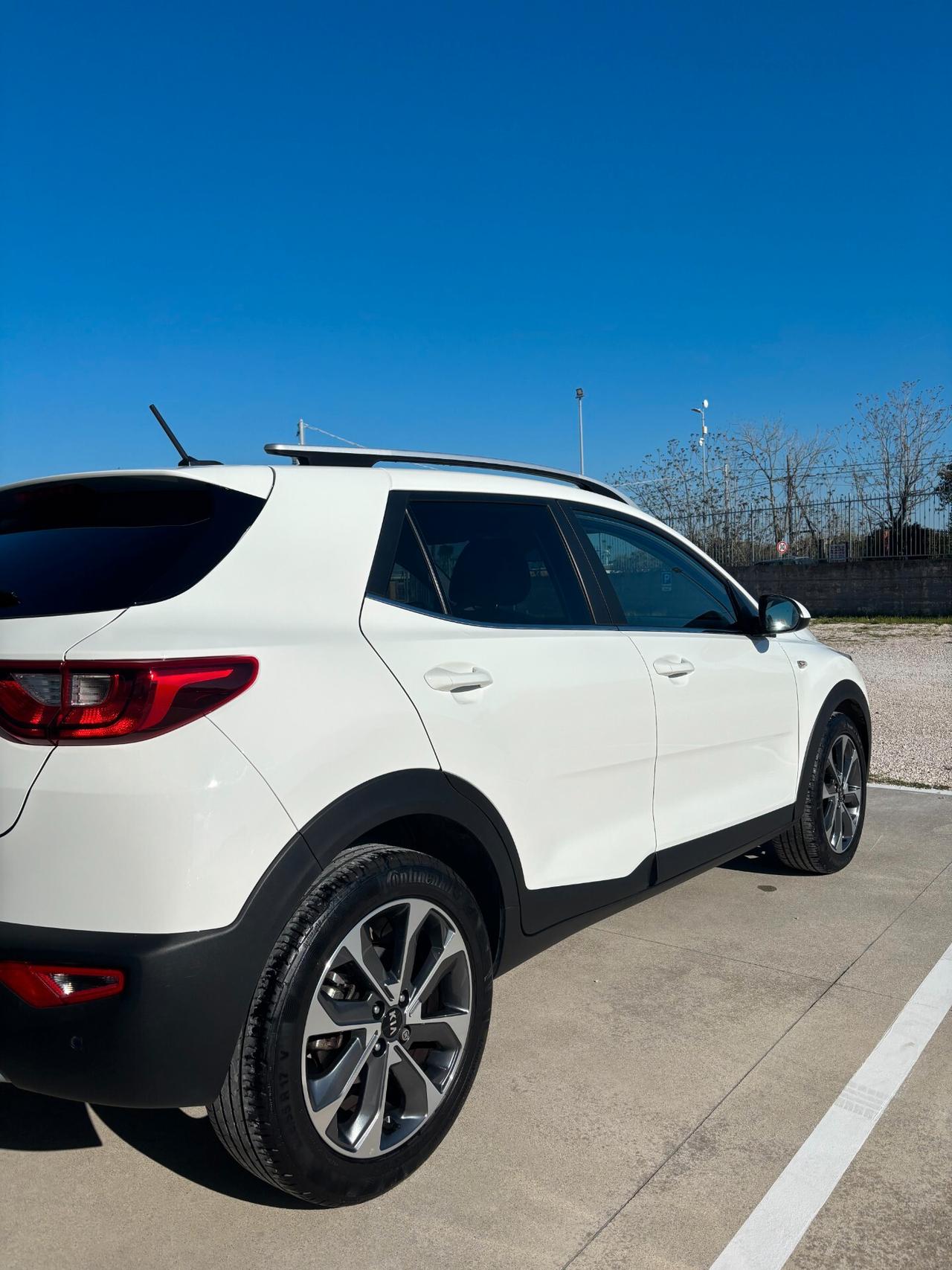 Kia Stonic 1.0 T-GDi 100 CV MHEV iMT Style