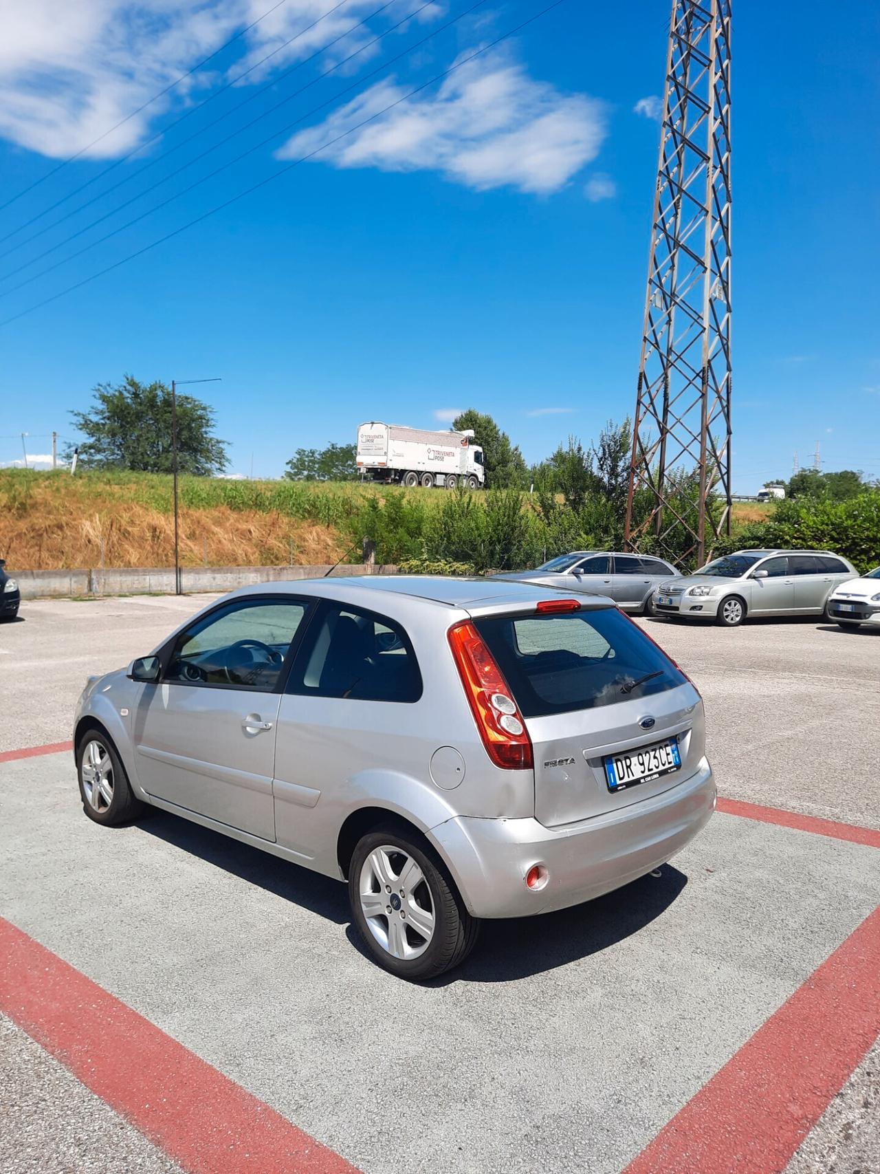 Ford Fiesta 1.2 16V 3p. Ghia OK NEOPATENTATI