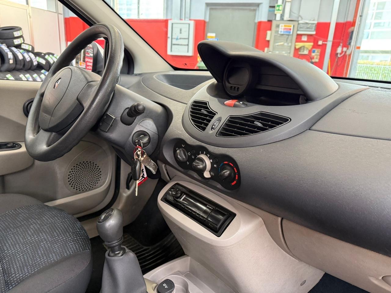 Renault Twingo 1.2 8V Dynamique