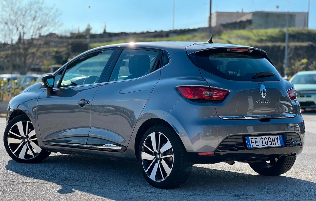 Renault Clio dCi 8V 75 CV Start&Stop 5 porte Energy Intens
