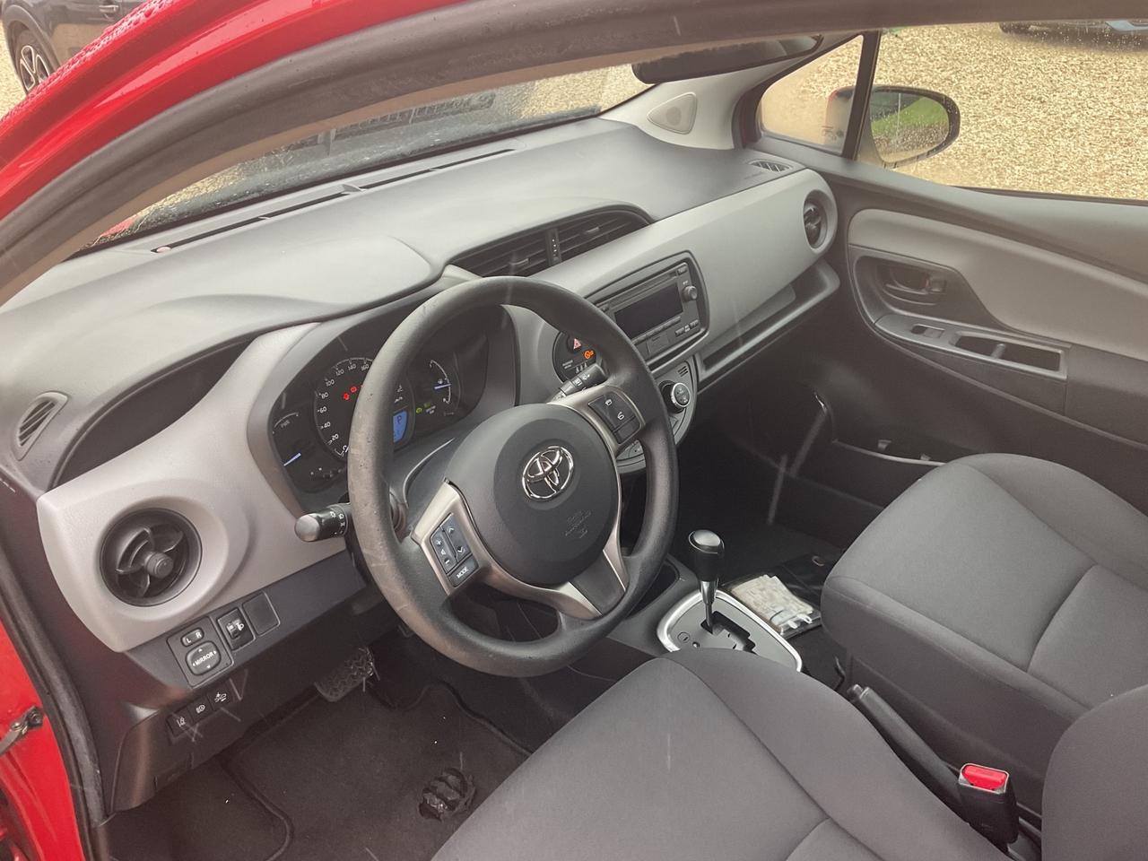 Toyota Yaris 1.5 Hybrid 5 porte Cool