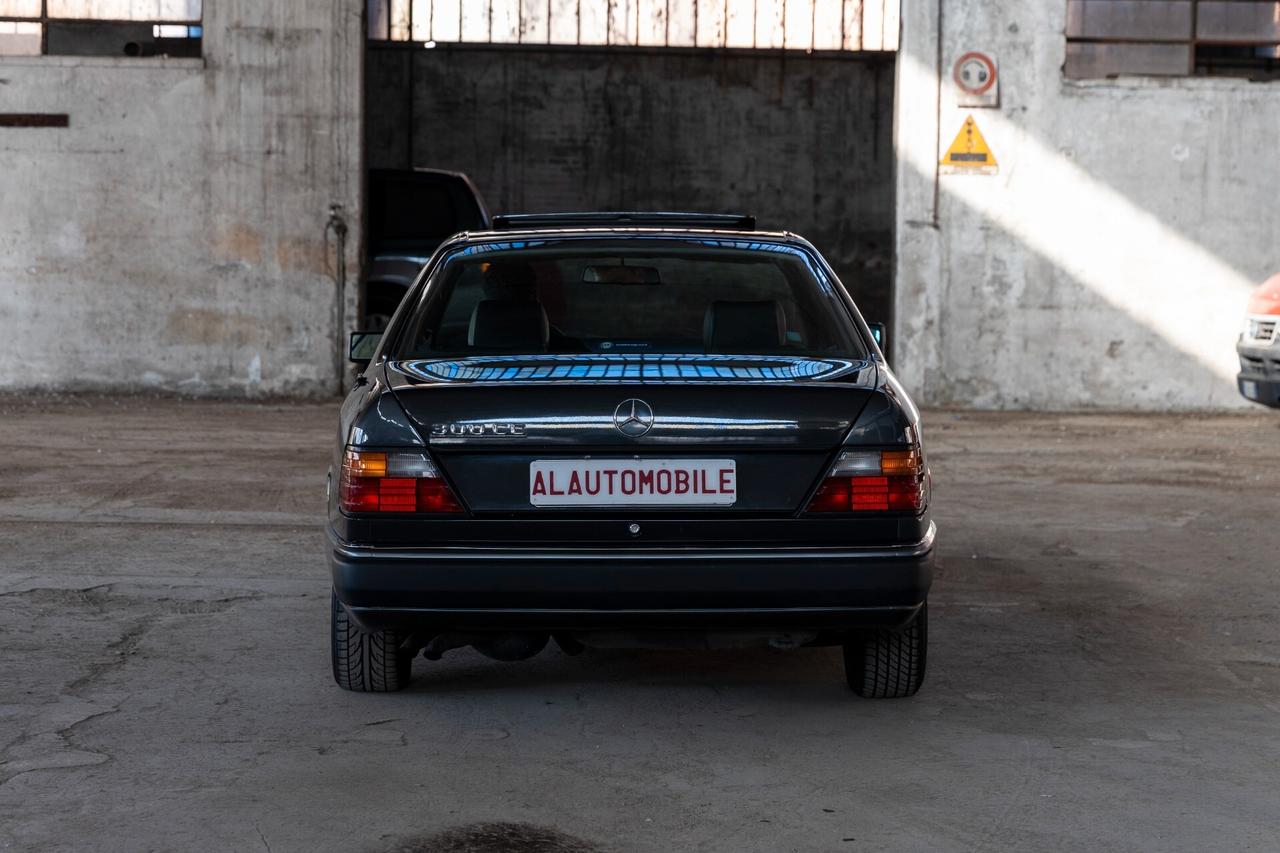 Mercedes-benz 300 CE cat Coupé