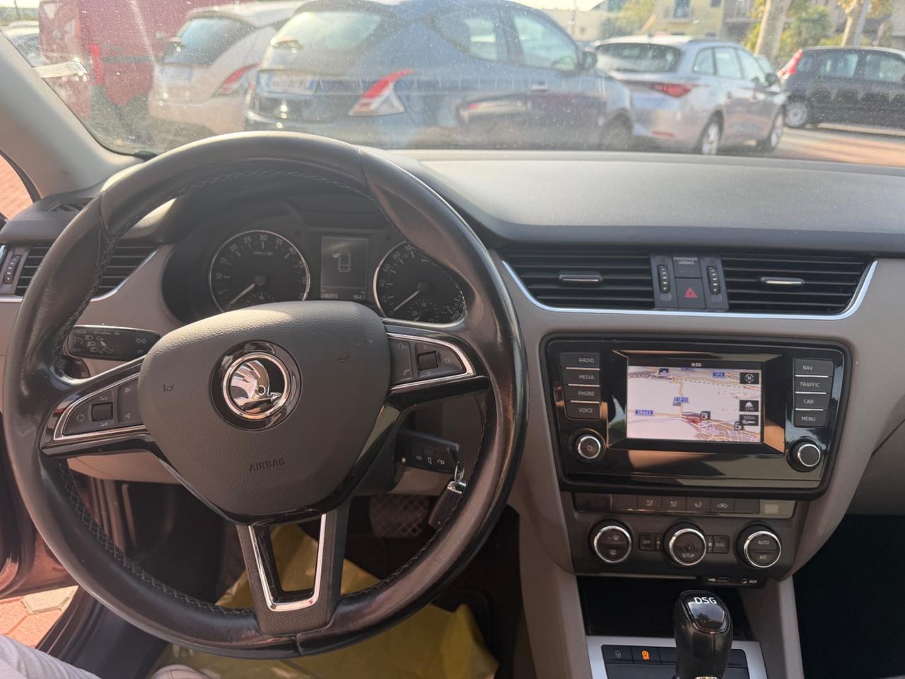 Skoda Octavia 1.6 TDI CR 105 CV DSG Wagon Ambition