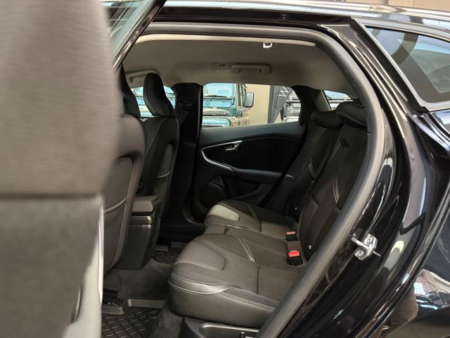 VOLVO V40 D2 Geartronic Business Plus