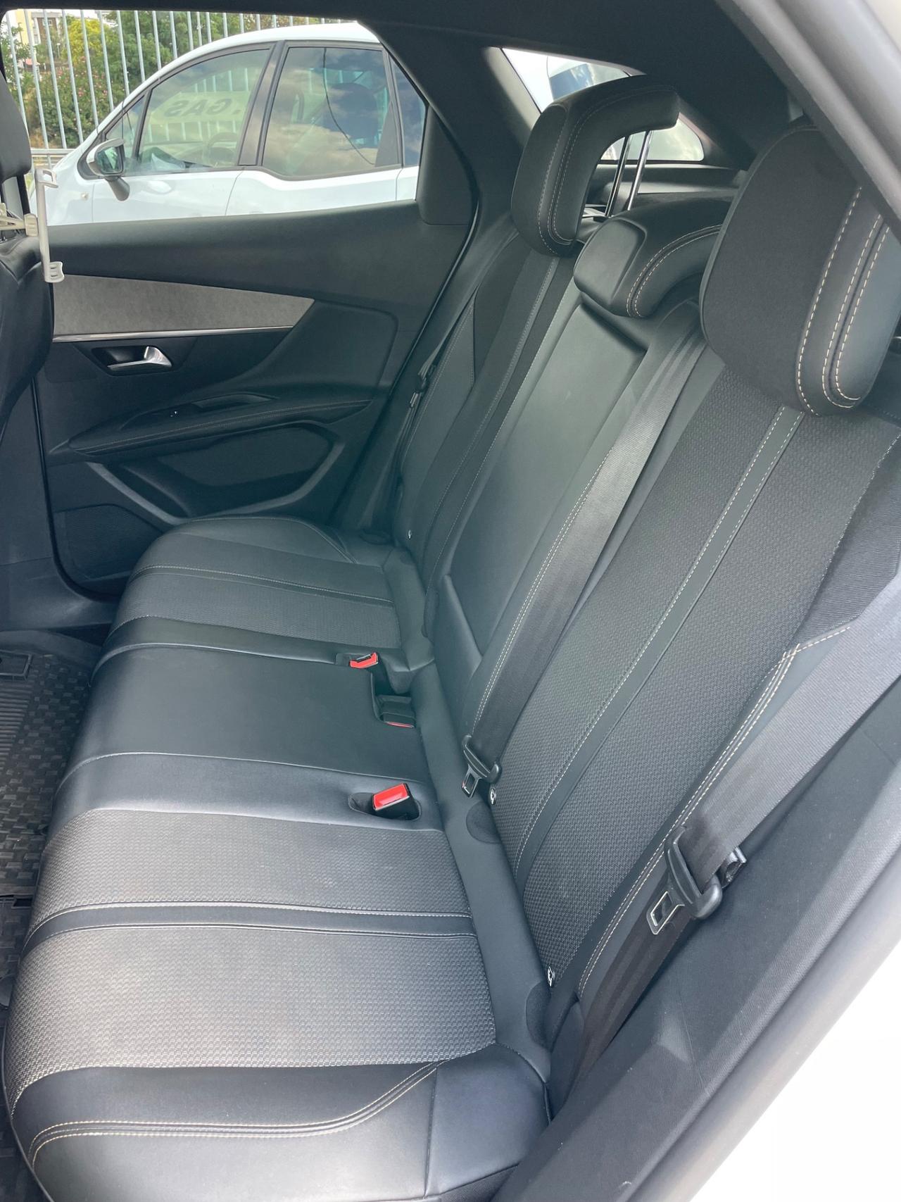 Peugeot 3008 EAT8 GT a*f*f*a*r*e