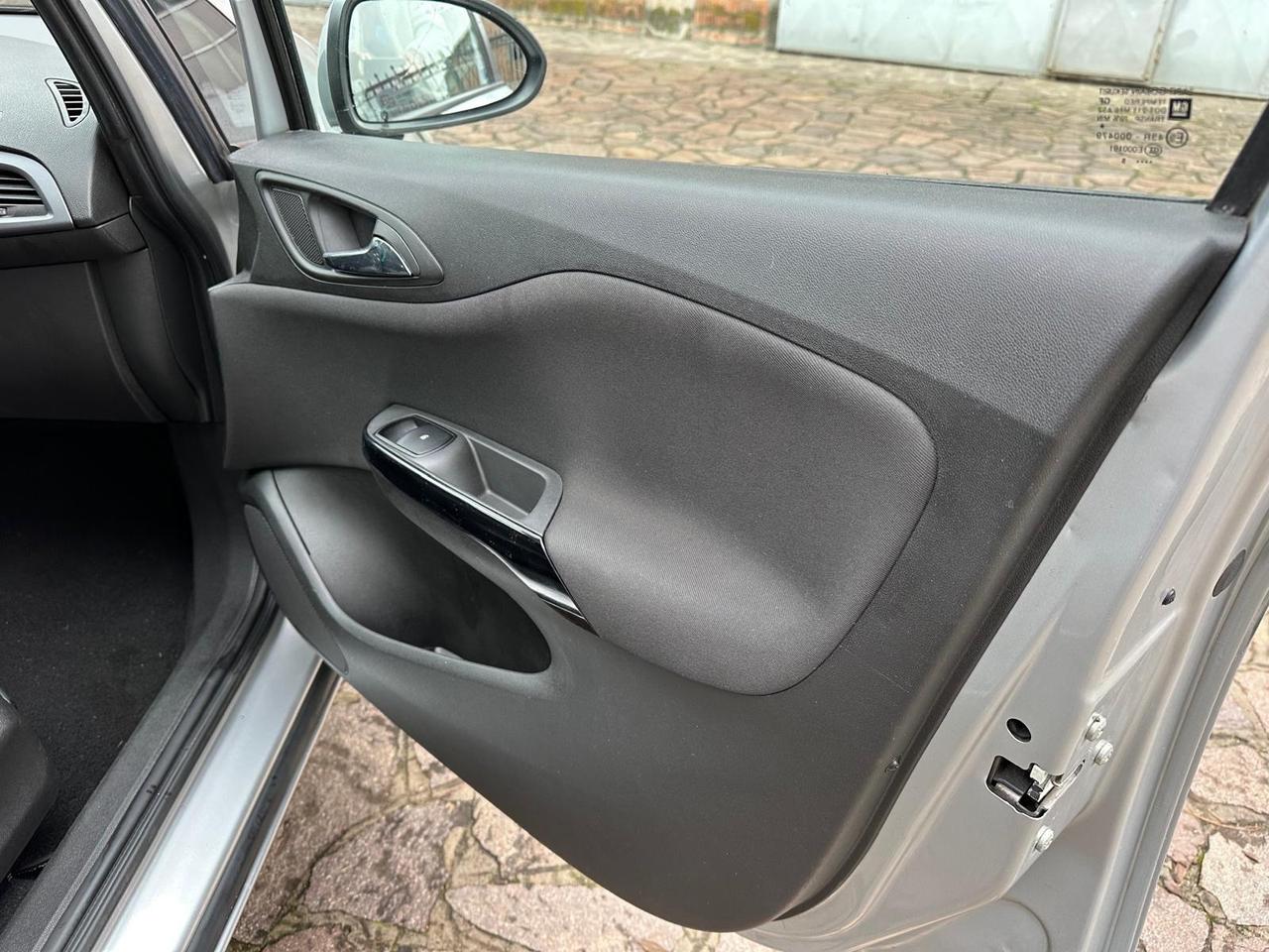 Opel Corsa 1.2 85CV 3 porte GPL-TECH b-color