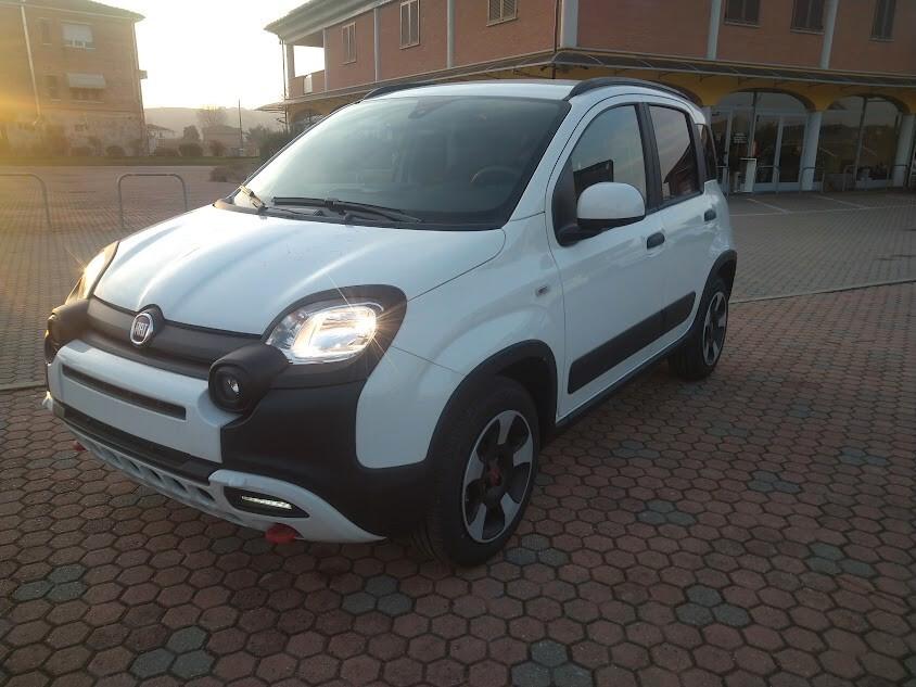 Fiat Panda 1.0 FireFly S&S Hybrid MOD. Cross * SENZA VINCOLO DI FINANZIAMENTO *