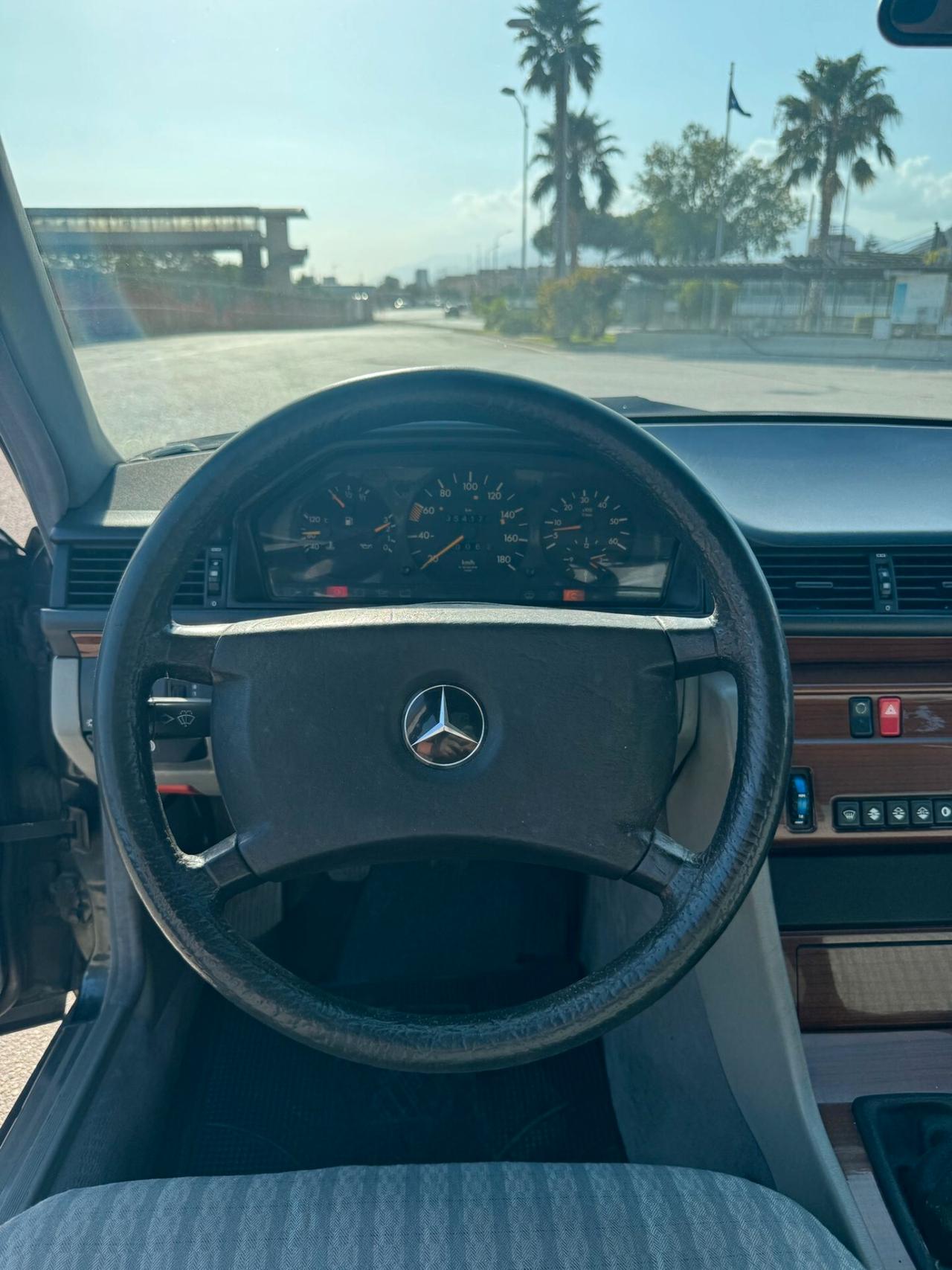 Mercedes-benz 200 D Targa oro 1990