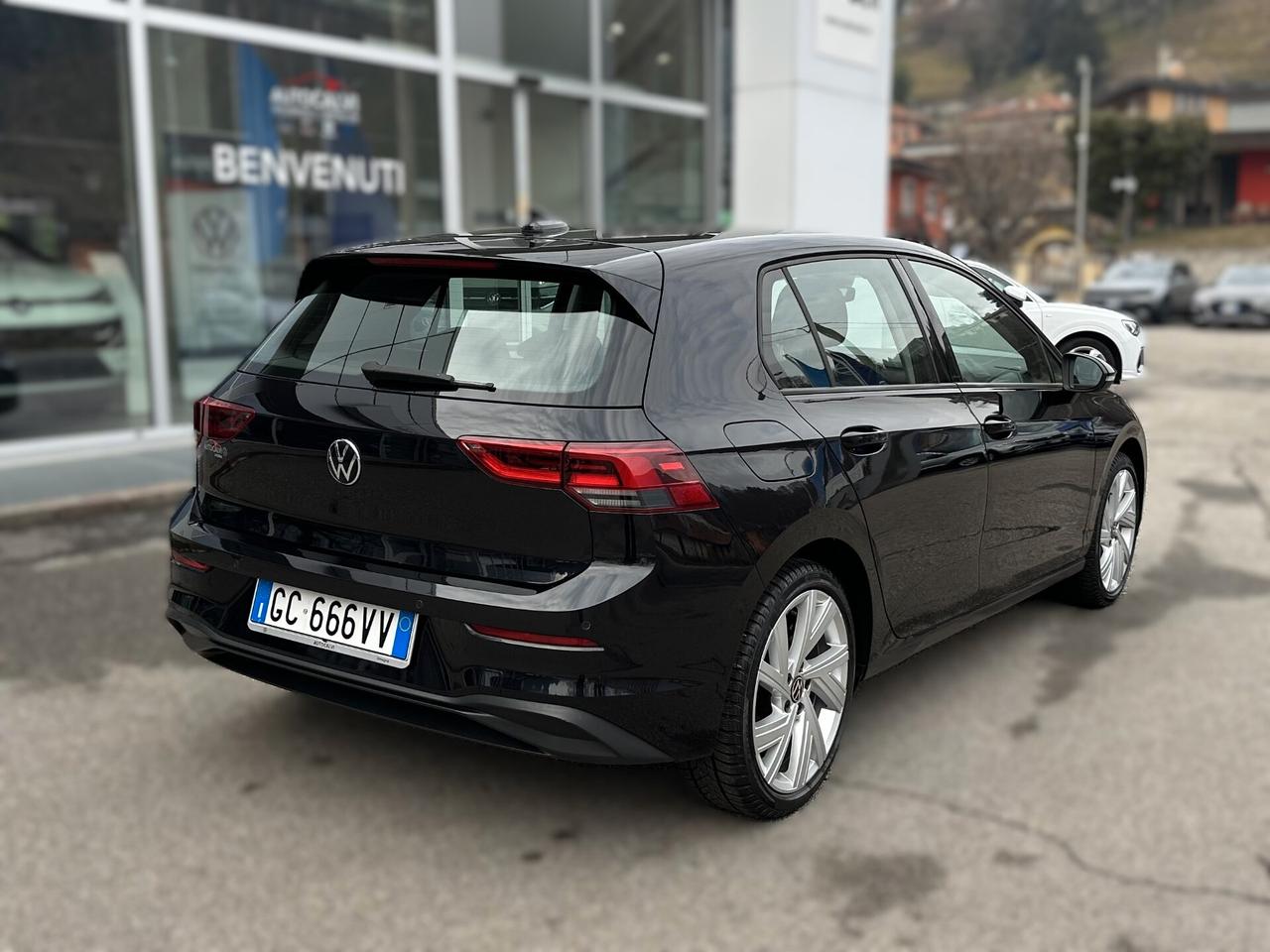 Volkswagen Golf 1.0 TSI EVO Life