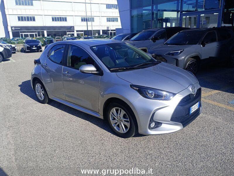 Toyota Yaris IV 2020 1.5h Active