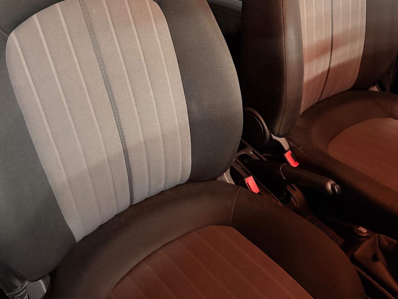 STUPENDA FIAT PUNTO GPL CON SOLI 84.047 KM