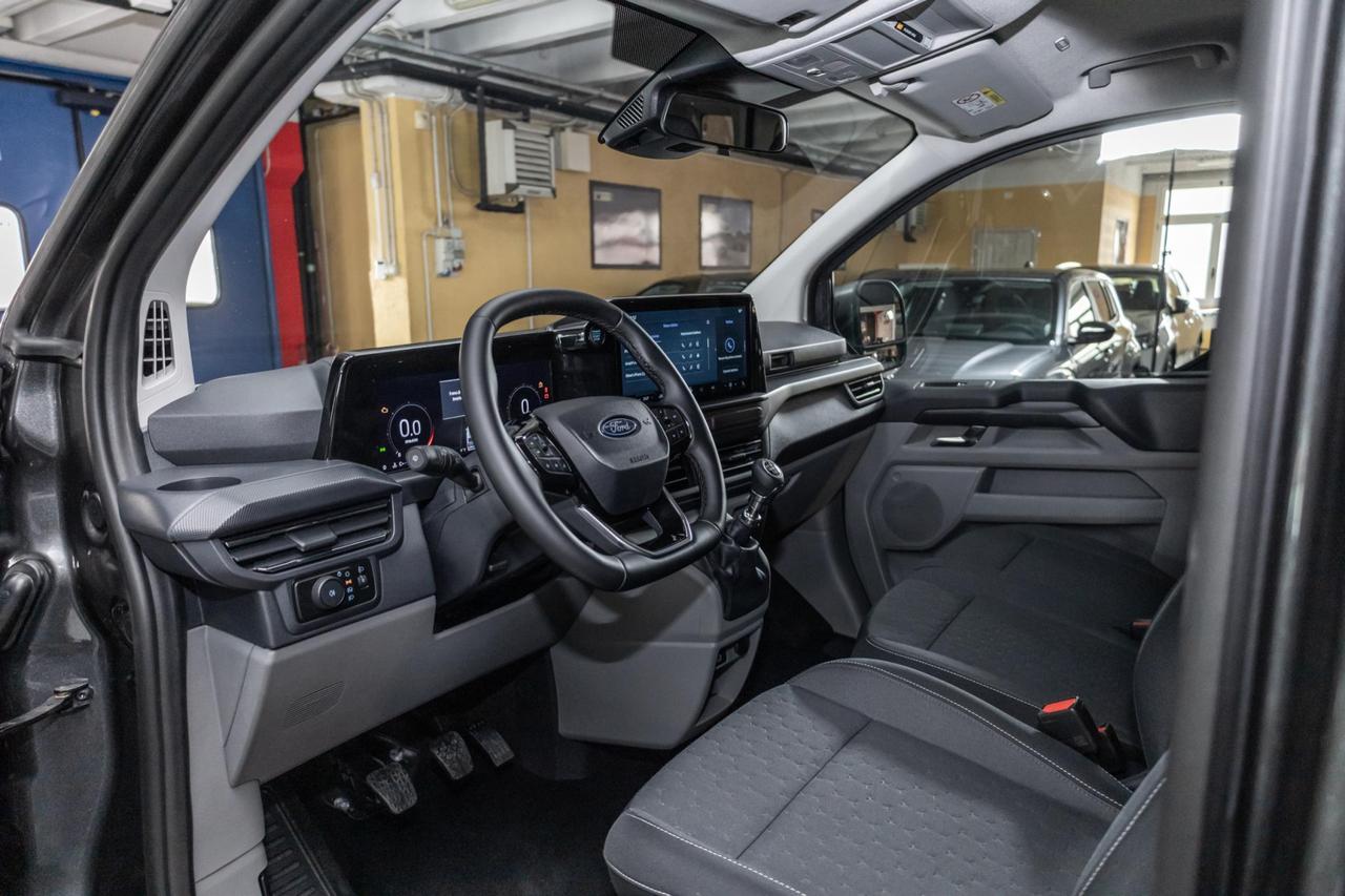 FORD Transit Custom V710 320 2.0 ecoblue 150cv combi M1 Titanium L1H1