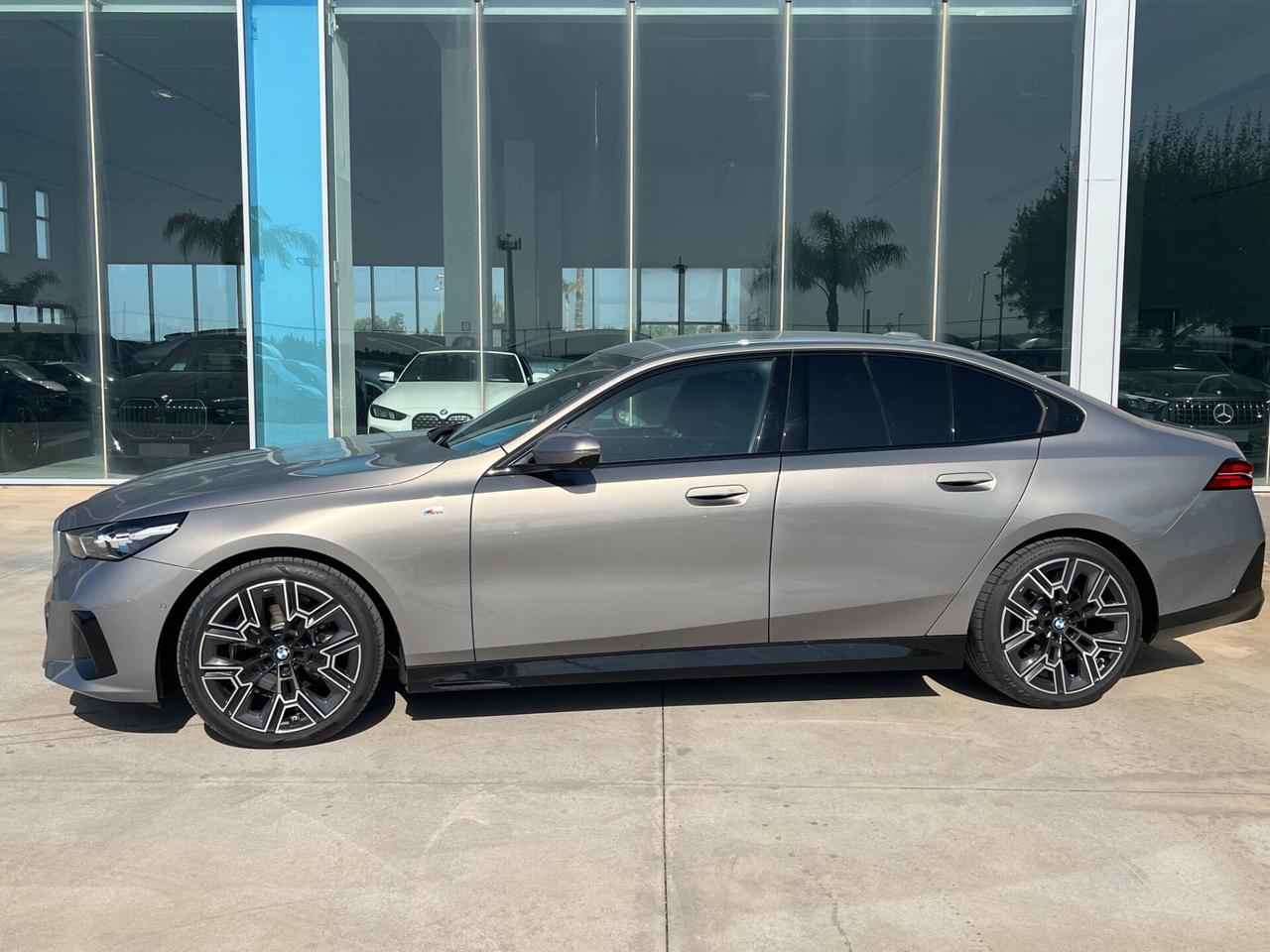 Bmw 520d 48V sDrive Msport possibilità noleggio no scoring