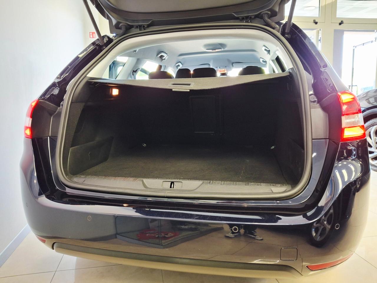 Peugeot 308 BlueHDi 120 S&S SW Business