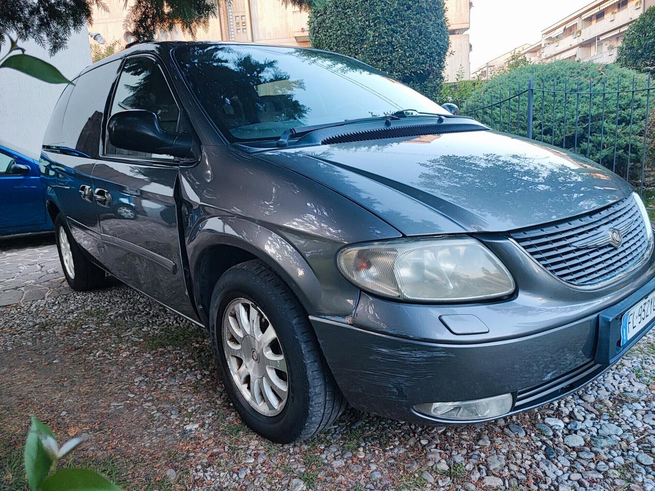 Chrysler Voyager 2.5 CRD cat LX 7 posti