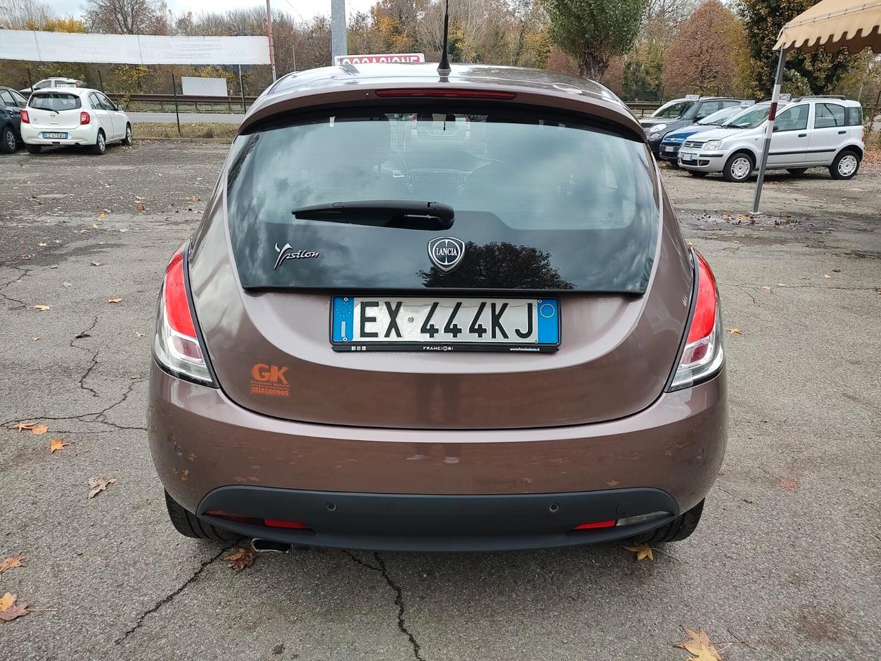 Lancia Ypsilon ELLE 5 PORTE, 1.2 8V 69CV, EURO 6B, OK NEOPATENTATI, GARANZIA L.12 MESI