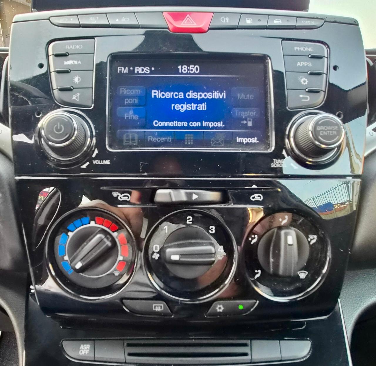 Lancia Ypsilon 1.2 69 CV 5 porte GPL Ecochic Gold