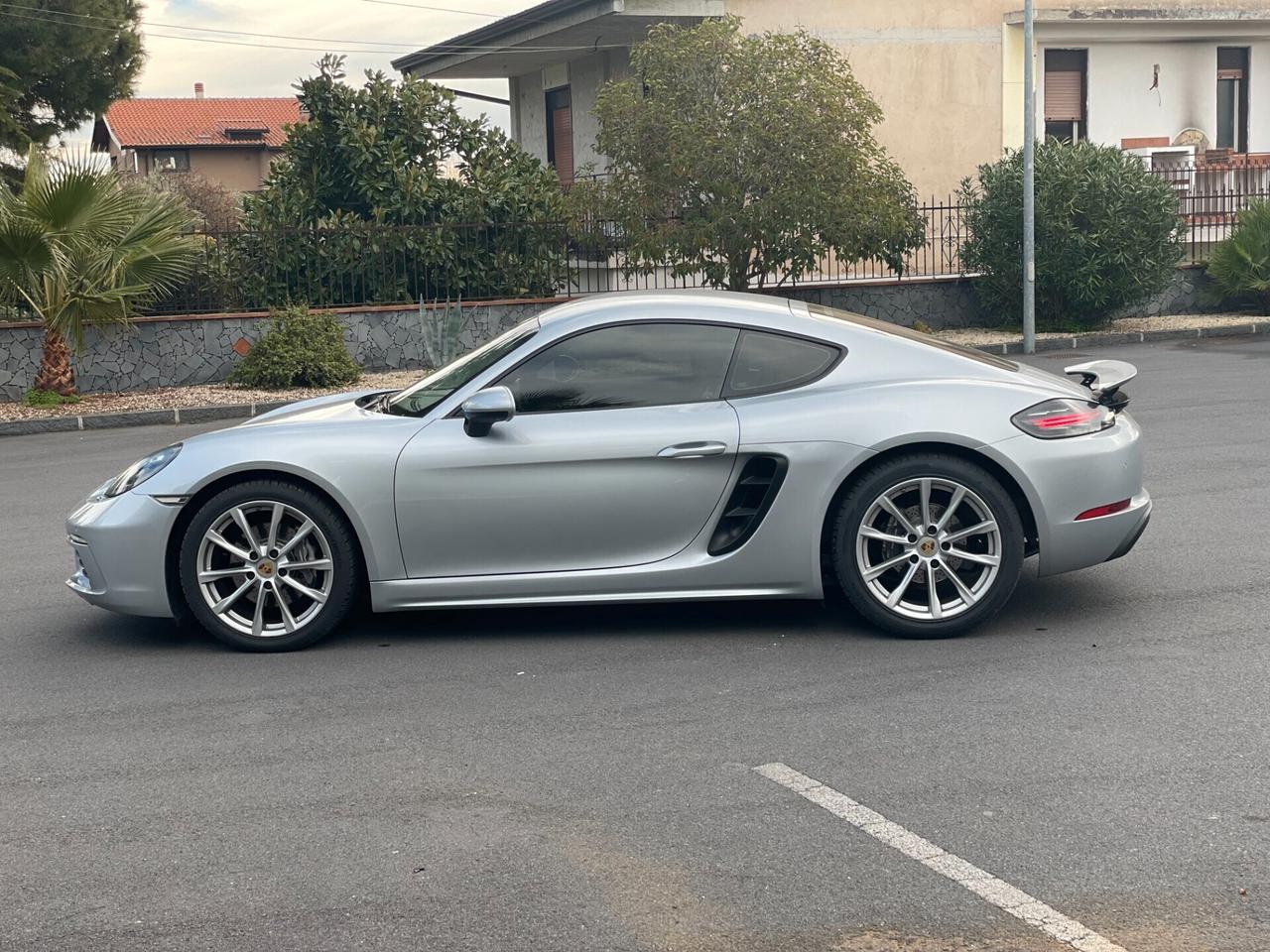 Porsche 718 Cayman 2.0