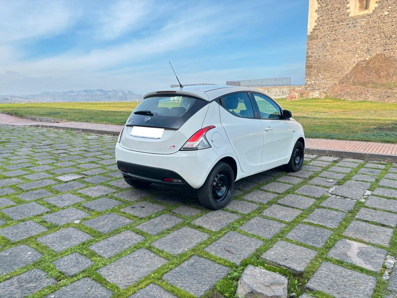Lancia Ypsilon 1.3 MJT 16V 95 CV 5 porte S&S Elefantino