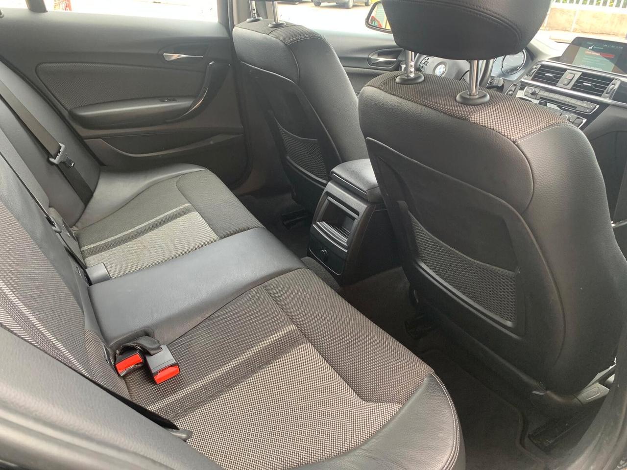 Bmw 118 116d 5p. Urban