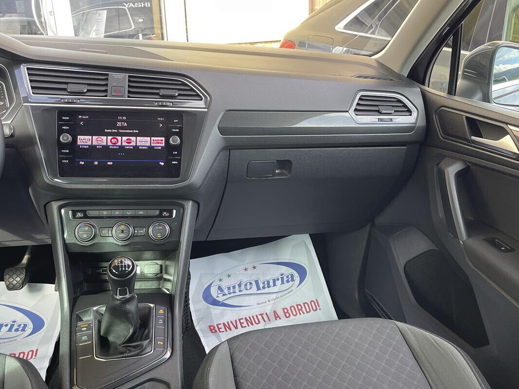 Volkswagen Tiguan 1.6 TDI R Line Sport "Cerchi 19 - Fari Full Led Stop a Quadro digitale"