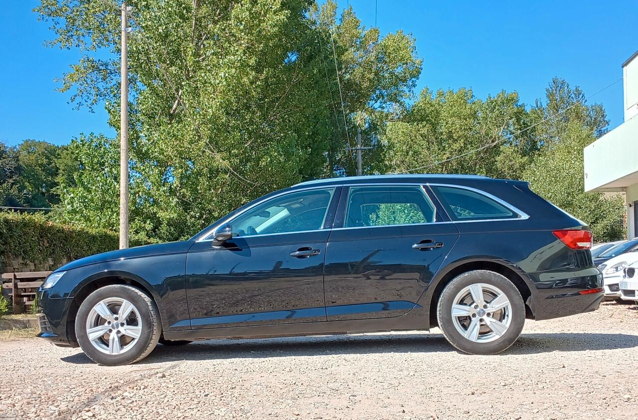 Audi A4 2.0 TDI 122 CV S tronic Sport