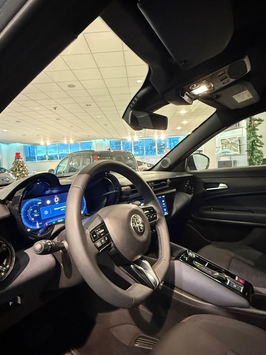 ALFA ROMEO - Junior - 1.2 136 CV Hybrid eDCT6