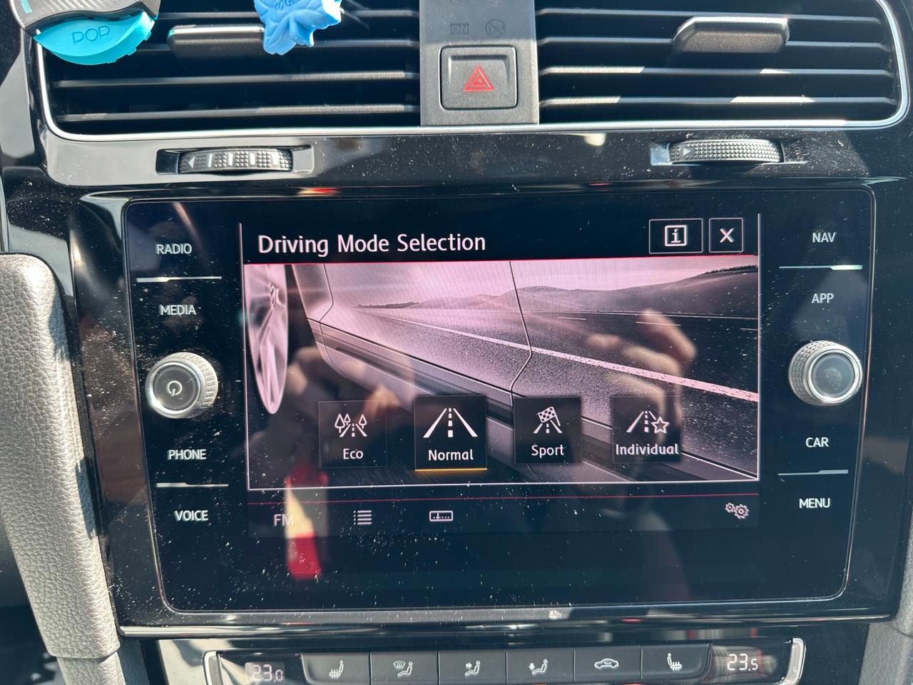 Volkswagen Golf GTI Performance 2.0 245 CV TSI DSG 5p. BMT