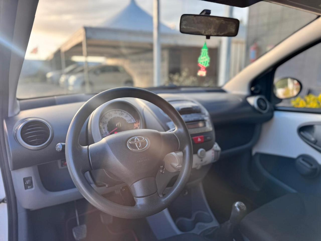 Toyota Aygo 1.0 12V VVT-i 5 porte Now Connect
