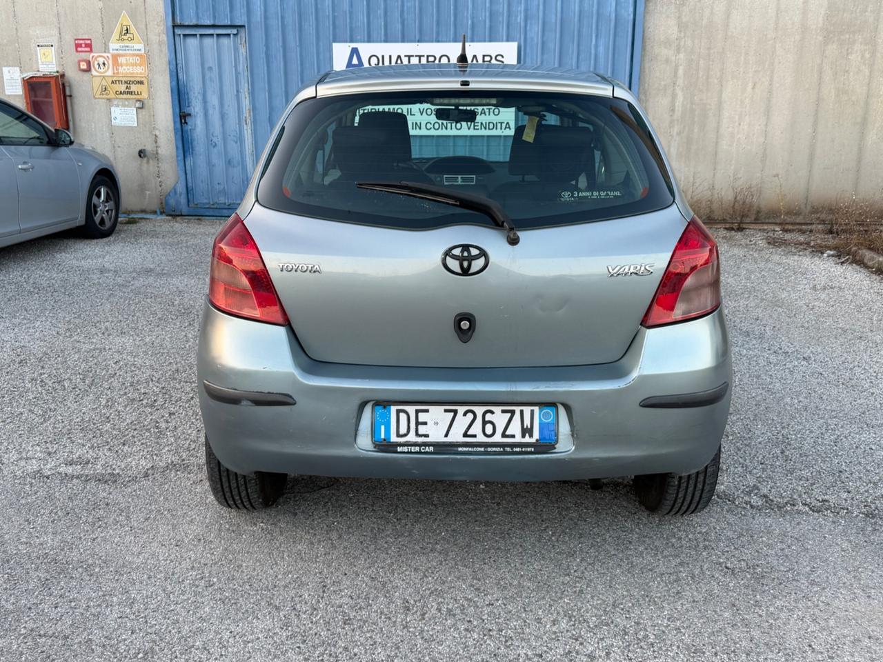 Toyota Yaris 1.0 3 porte