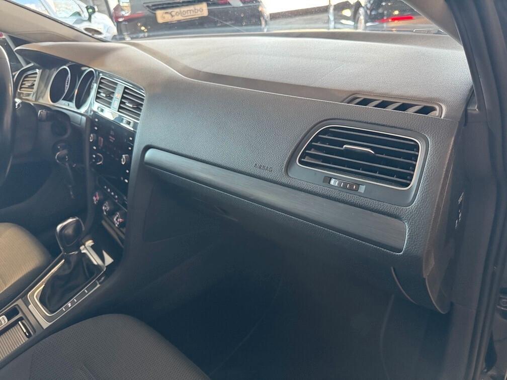 Volkswagen Golf VII 5p 1.6 tdi Business 115cv dsg Navi App Conn 16" Neopat