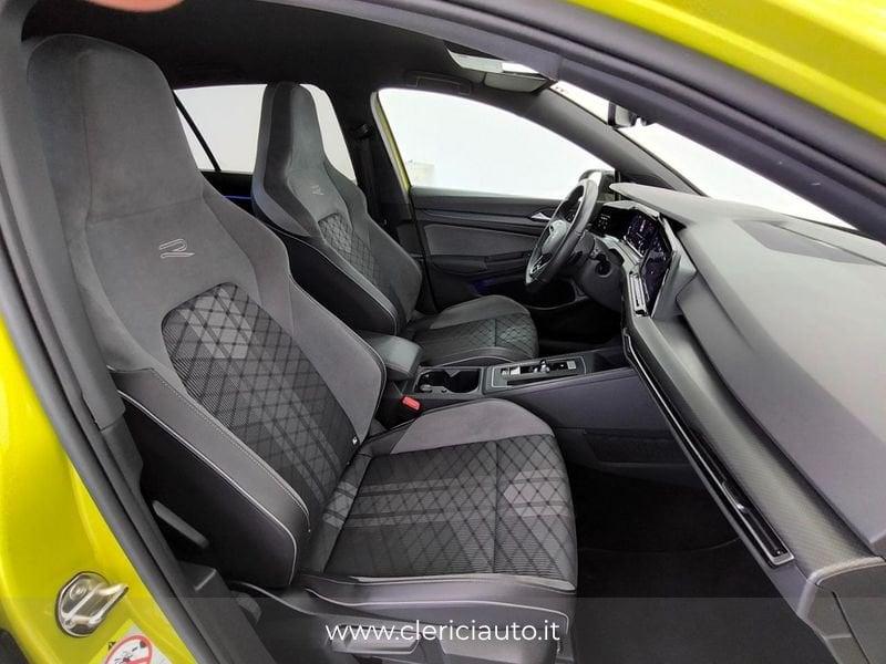 Volkswagen Golf 1.5 eTSI 130 CV EVO ACT DSG R-Line
