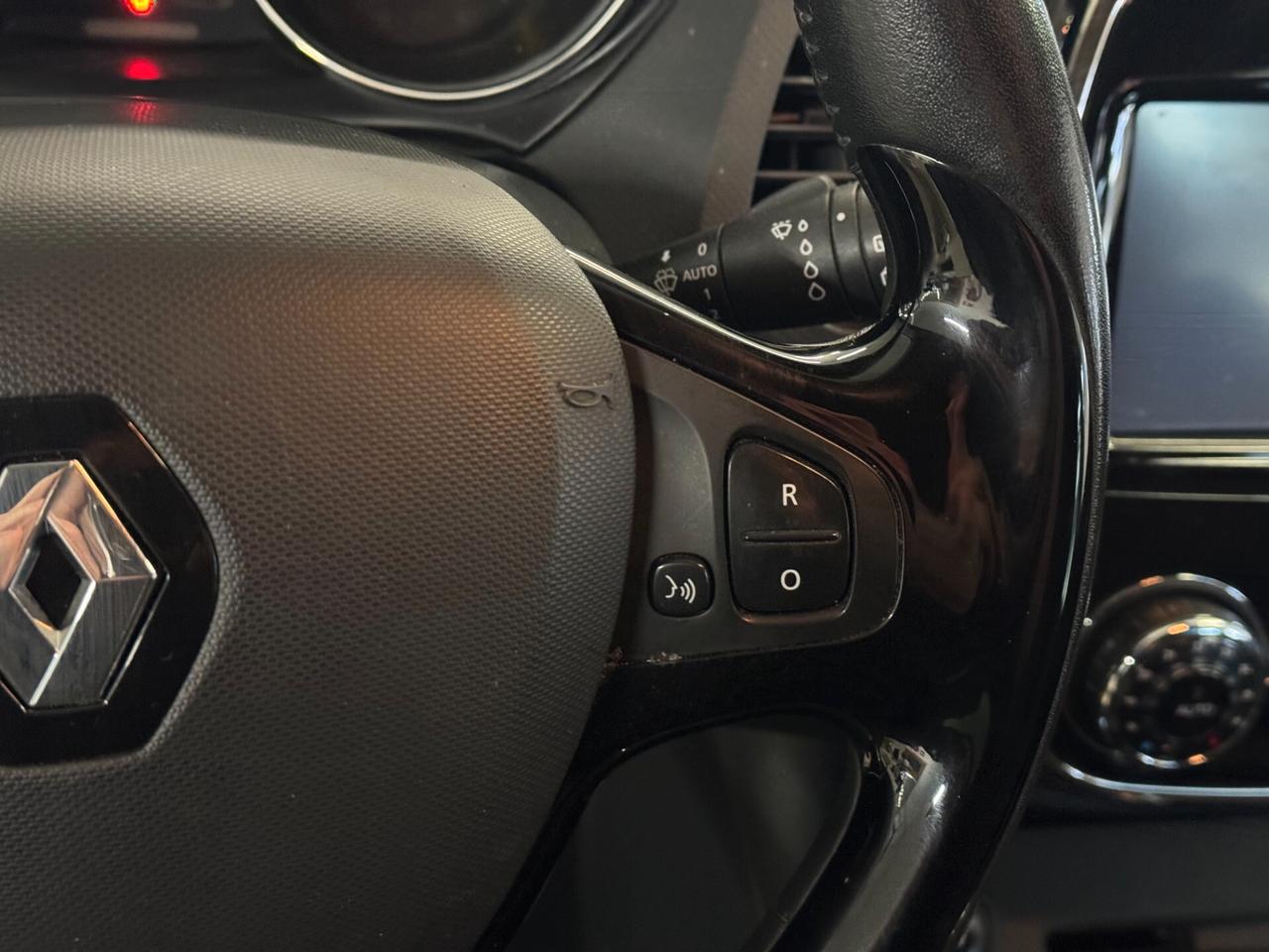 RENAULT CAPTUR 1.5cc 90CV DIESEL AUTO NEOPATENTATI