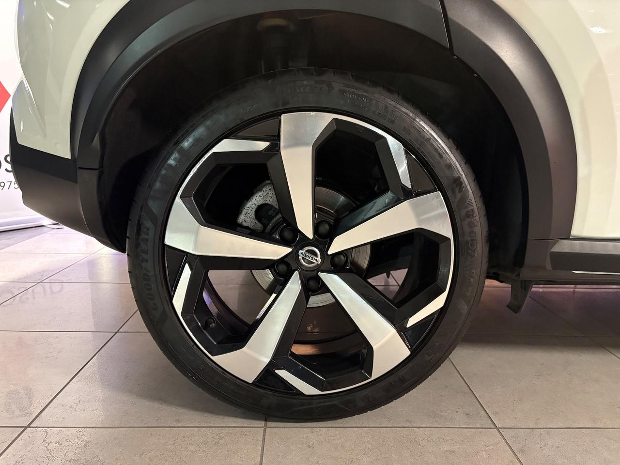 Nissan Juke 1.0 DIG-T 114 CV DCT Tekna