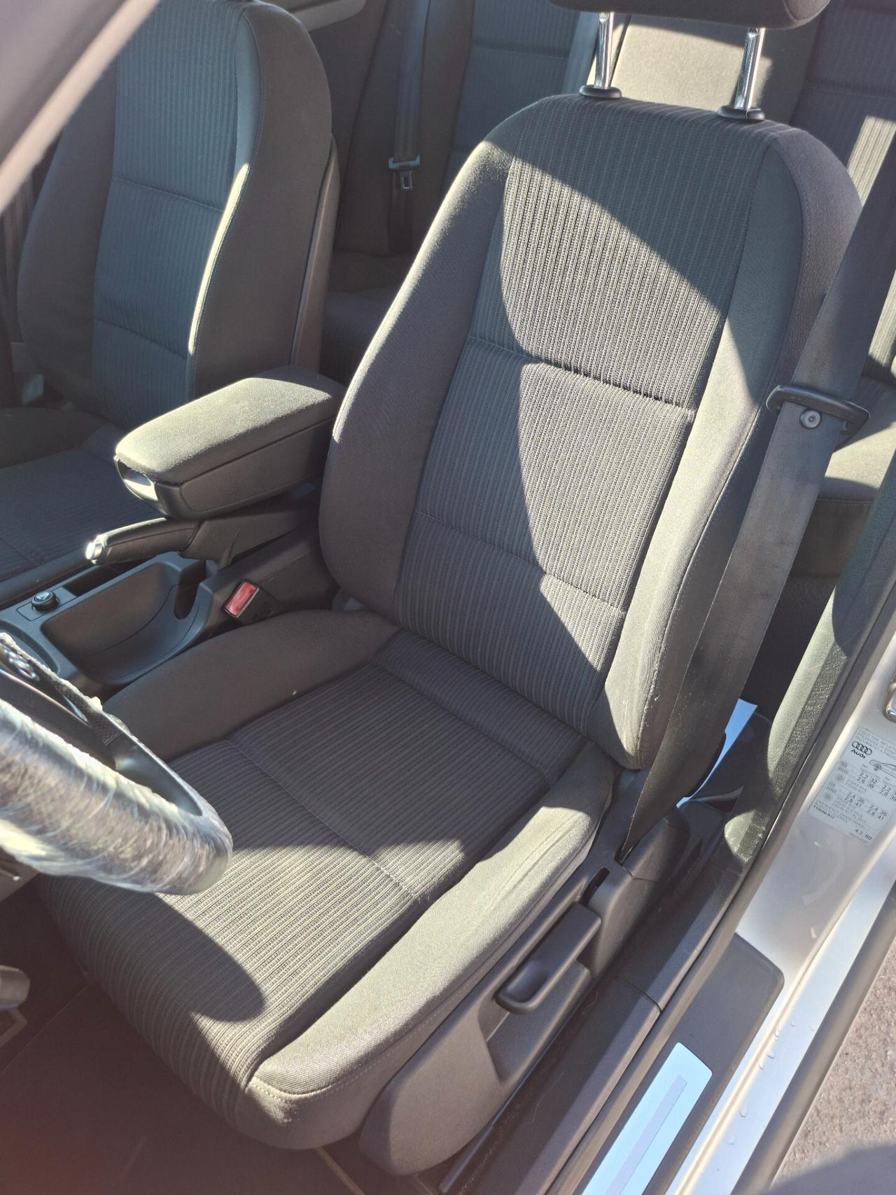 Audi A4 2.0 TDI con 12 mesi di Garanzia