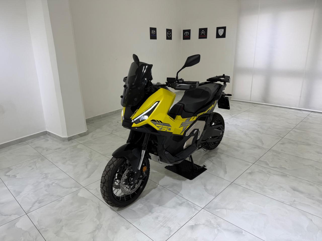 Honda X-ADV 750 EDIZIONE SPECIALE