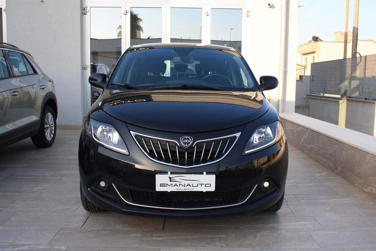LANCIA YPSILON 1.0 HYBRID 70CV GOLD BLACK