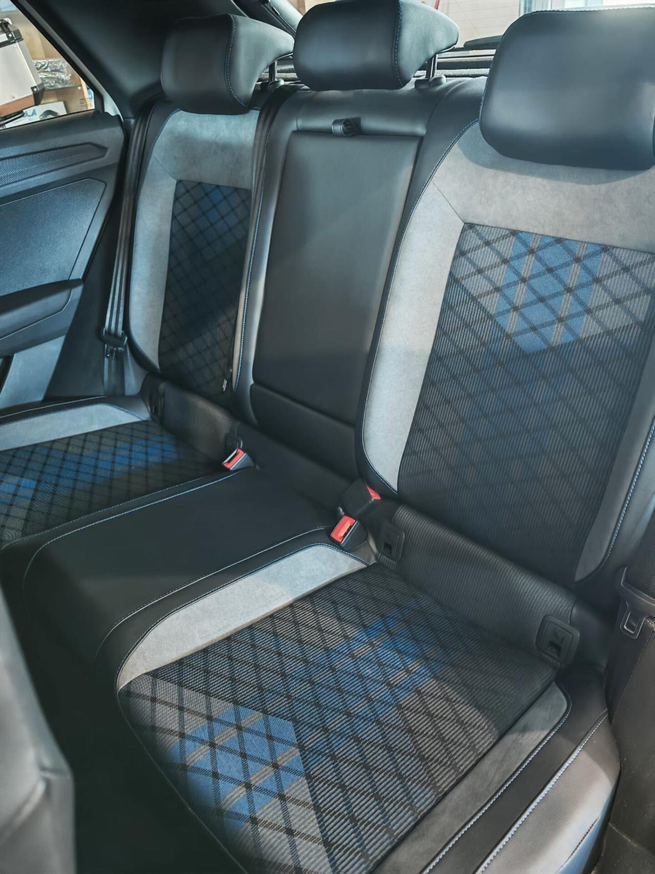 Volkswagen T-Roc R 2.0 TSI DSG 4MOTION BlueMotion Technology